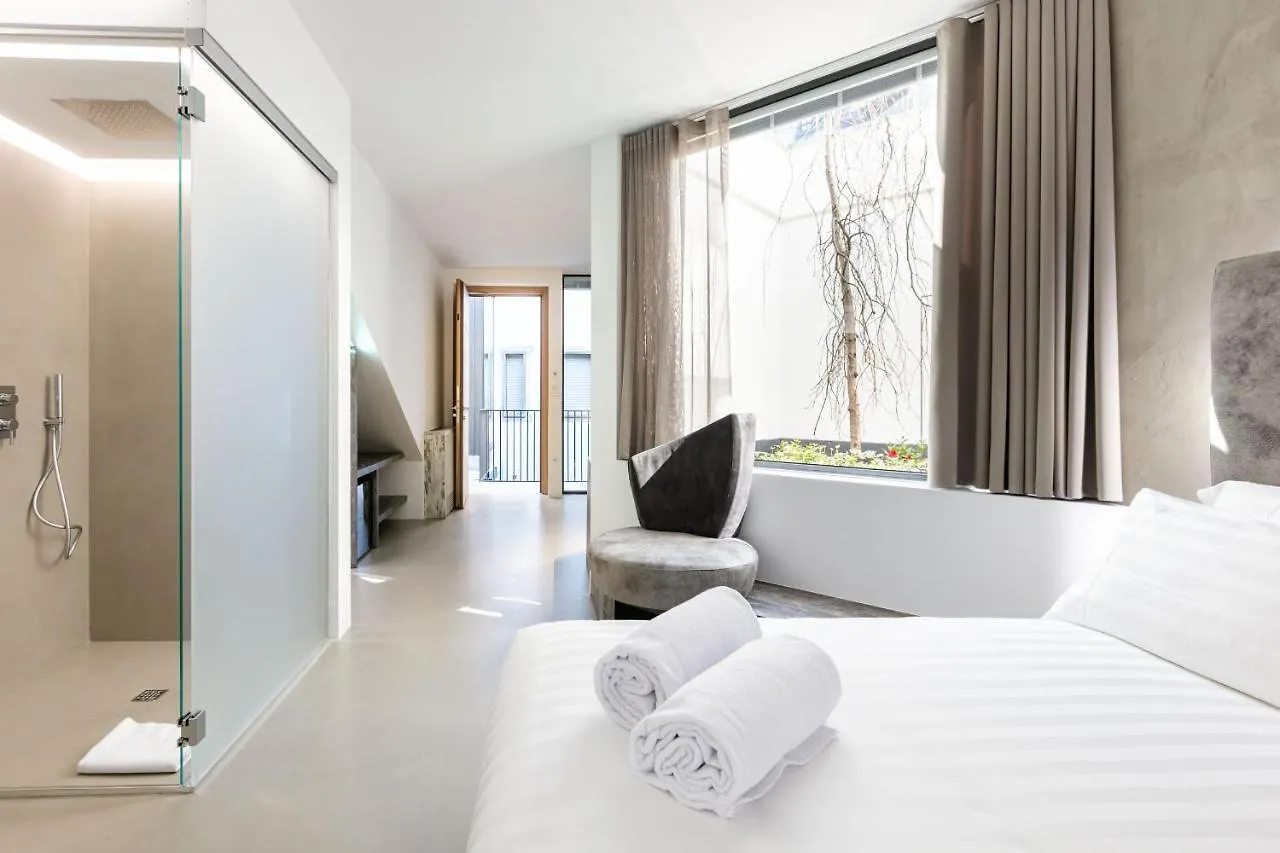 Domus Cavour Rooms&Suites Tirano 0*,
