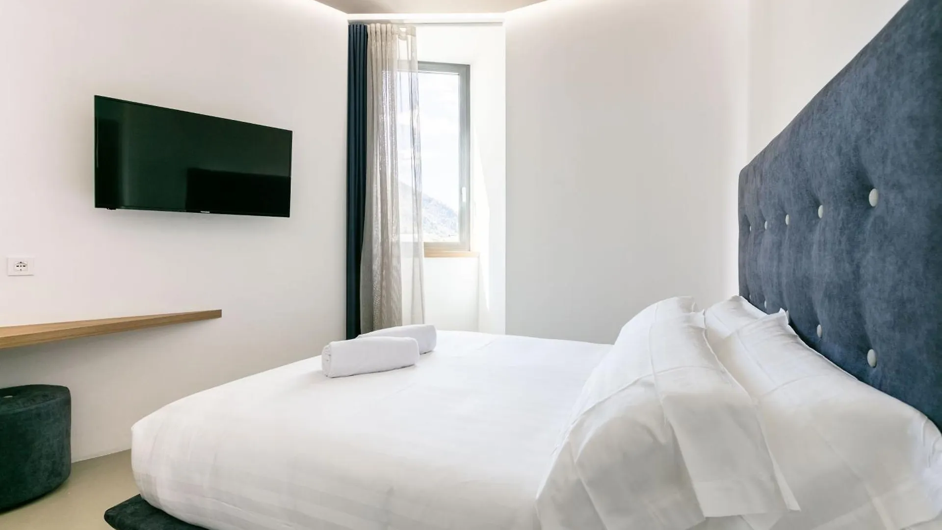 Domus Cavour Rooms&Suites Tirano