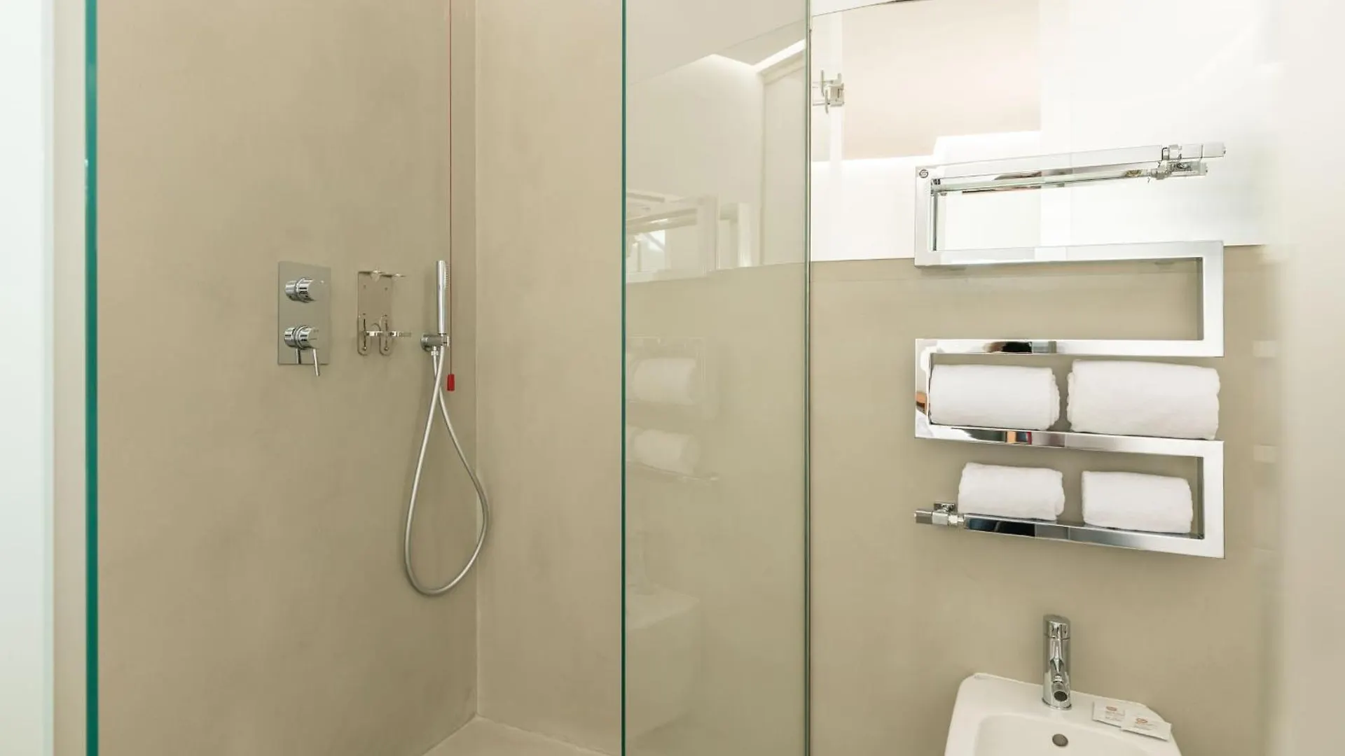 Domus Cavour Rooms&Suites Tirano 0*,  Italy