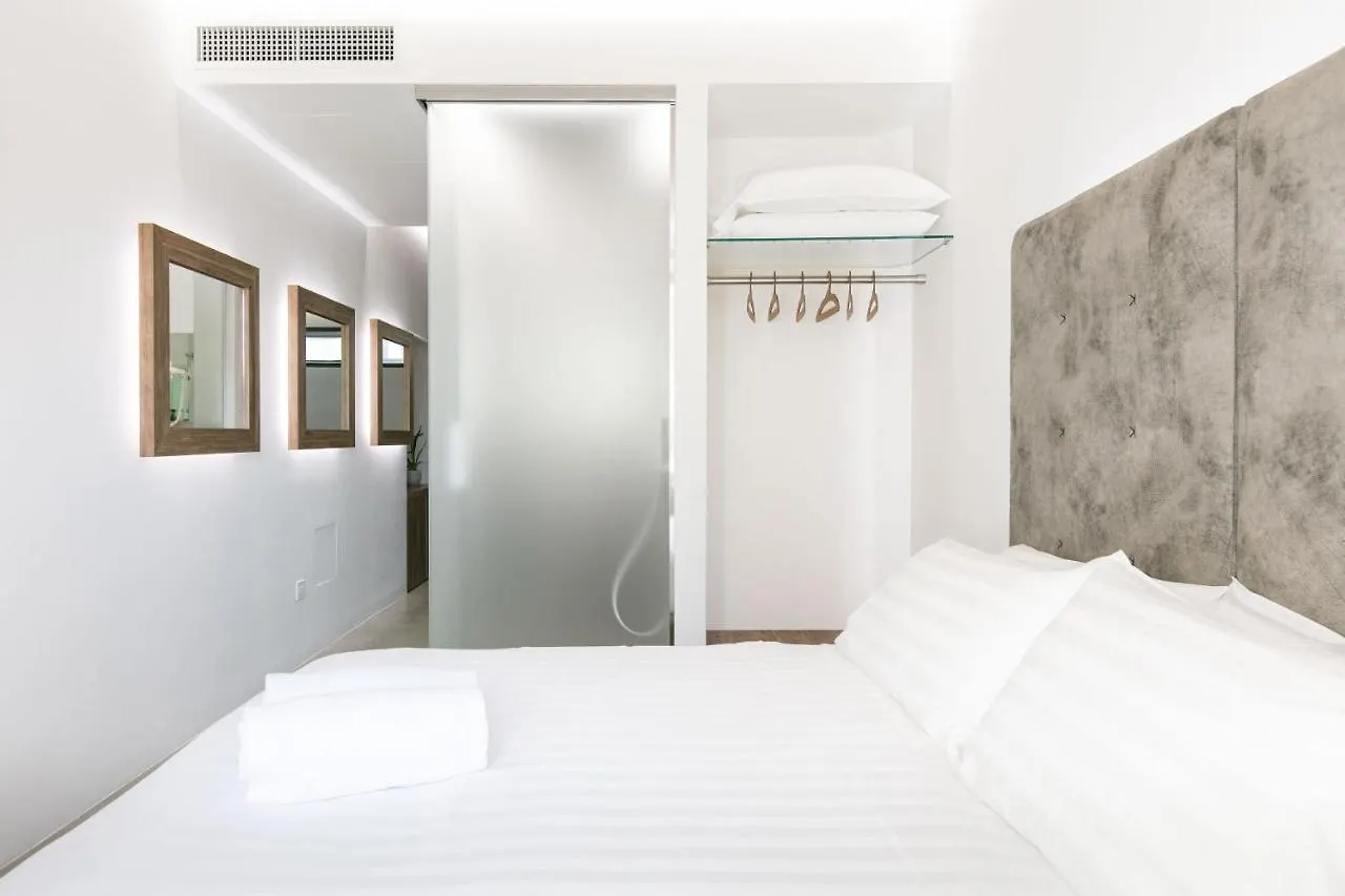 Domus Cavour Rooms&Suites Tirano Hotel