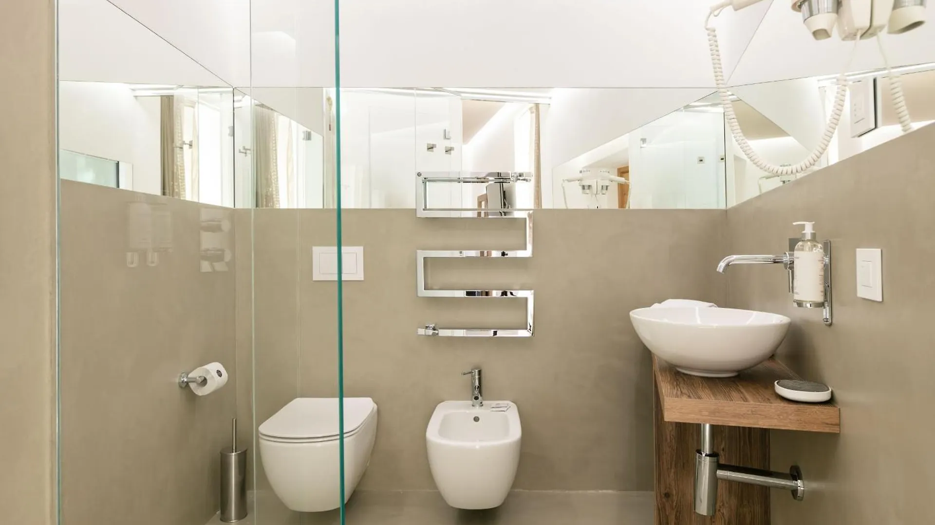 Domus Cavour Rooms&Suites Tirano