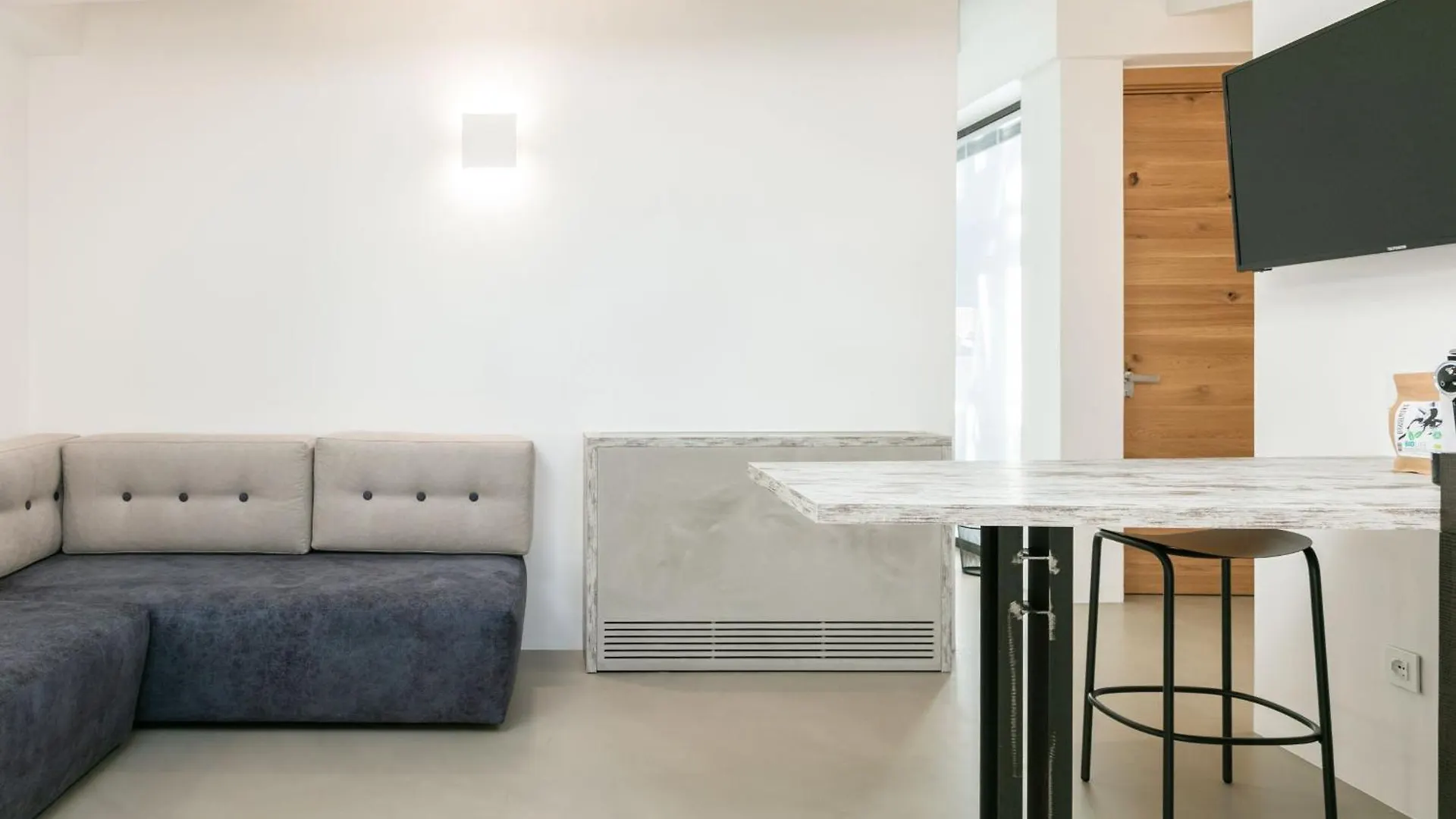 Domus Cavour Rooms&Suites Tirano Hotel